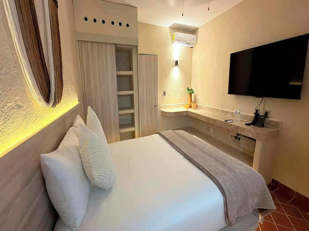 Quinta Nina Playa del Carmen - Adults Only — Hotel rooms in Playa del Carmen, Quintana Roo