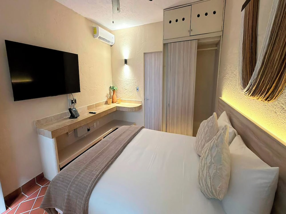 Quinta Nina Playa del Carmen - Adults Only — Hotel rooms in Playa del Carmen, Quintana Roo
