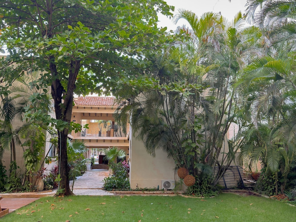 Quinta Nina Playa del Carmen - Adults Only — Hotel building in Playa del Carmen, Quintana Roo