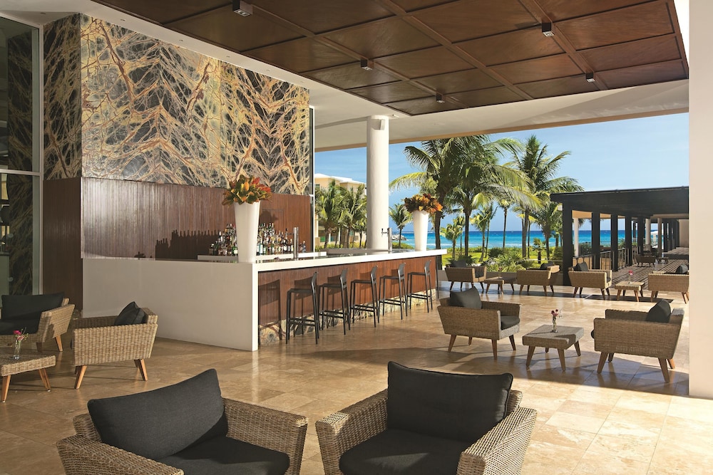 Dreams Jade Resort & Spa - All Inclusive — Restaurant & bars in Puerto Morelos, Quintana Roo