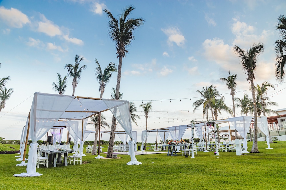 Dreams Jade Resort & Spa - All Inclusive — Restaurant & bars in Puerto Morelos, Quintana Roo