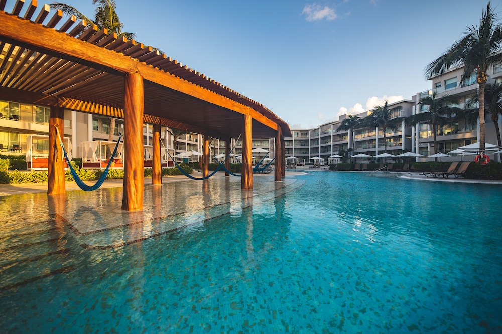 Dreams Jade Resort & Spa - All Inclusive — Swimming pool in Puerto Morelos, Quintana Roo