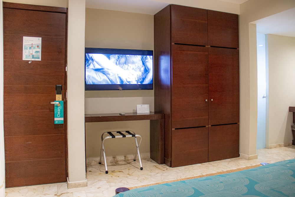 The Palm at Playa — Hotel rooms in Playa del Carmen, Quintana Roo