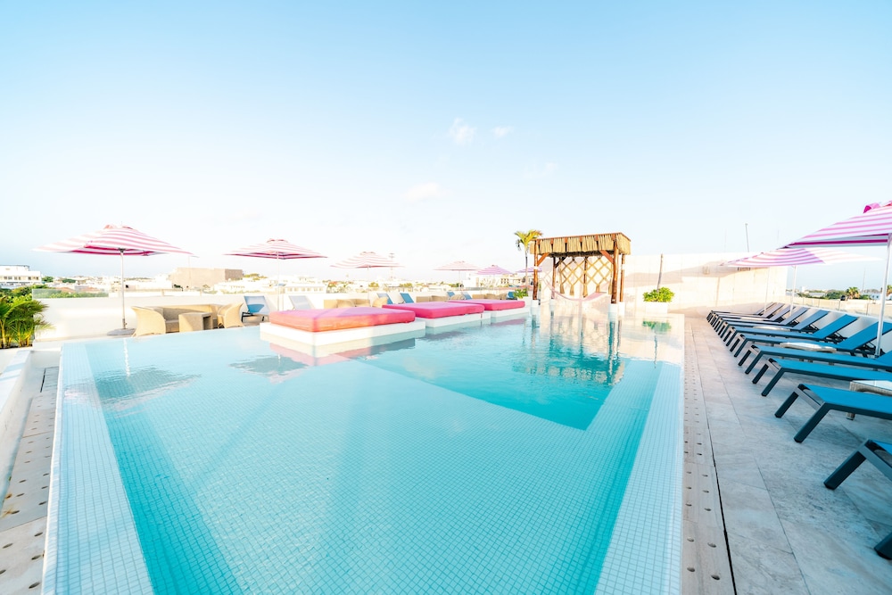 The Palm at Playa — Swimming pool in Playa del Carmen, Quintana Roo