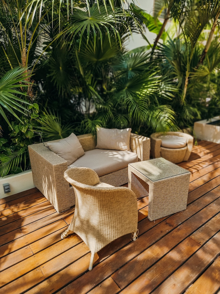 The Palm at Playa — Hotel building in Playa del Carmen, Quintana Roo