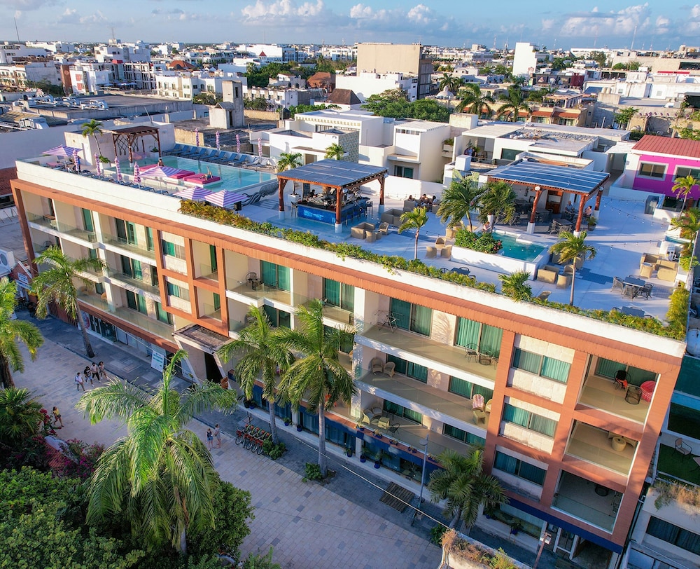 The Palm at Playa — Hotel building in Playa del Carmen, Quintana Roo