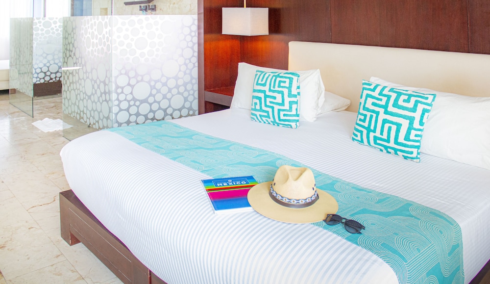 The Palm at Playa — Hotel rooms in Playa del Carmen, Quintana Roo