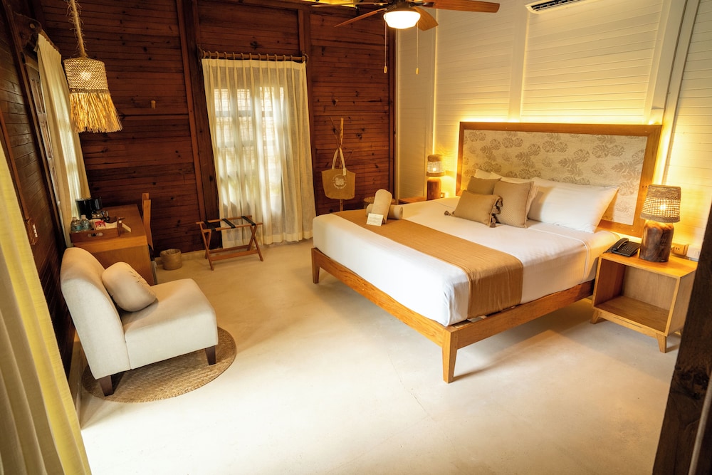 Petit Lafitte Beachfront Hotel & Bungalows — Hotel rooms in Playa del Carmen, Quintana Roo