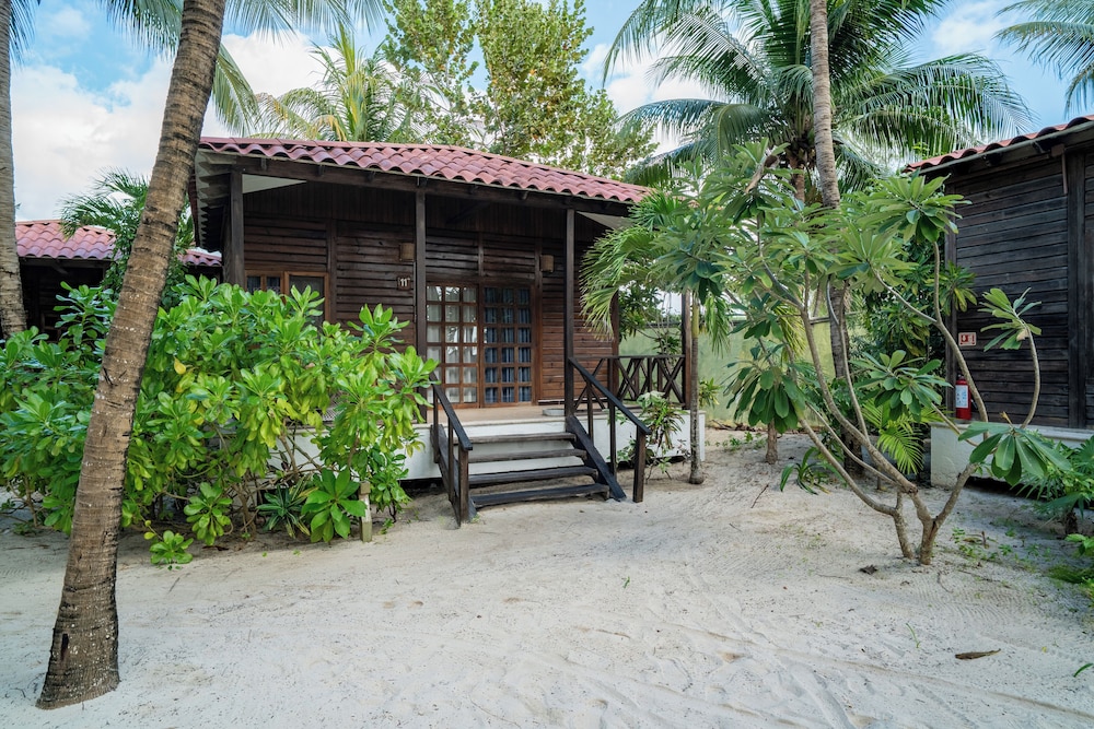 Petit Lafitte Beachfront Hotel & Bungalows — Hotel building in Playa del Carmen, Quintana Roo