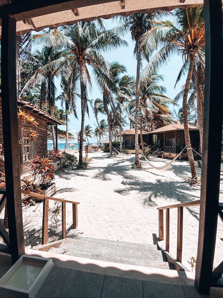Petit Lafitte Beachfront Hotel & Bungalows — Beach in Playa del Carmen, Quintana Roo