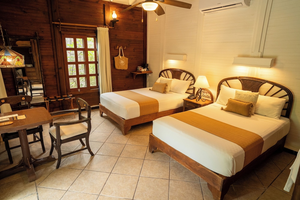 Petit Lafitte Beachfront Hotel & Bungalows — Hotel rooms in Playa del Carmen, Quintana Roo