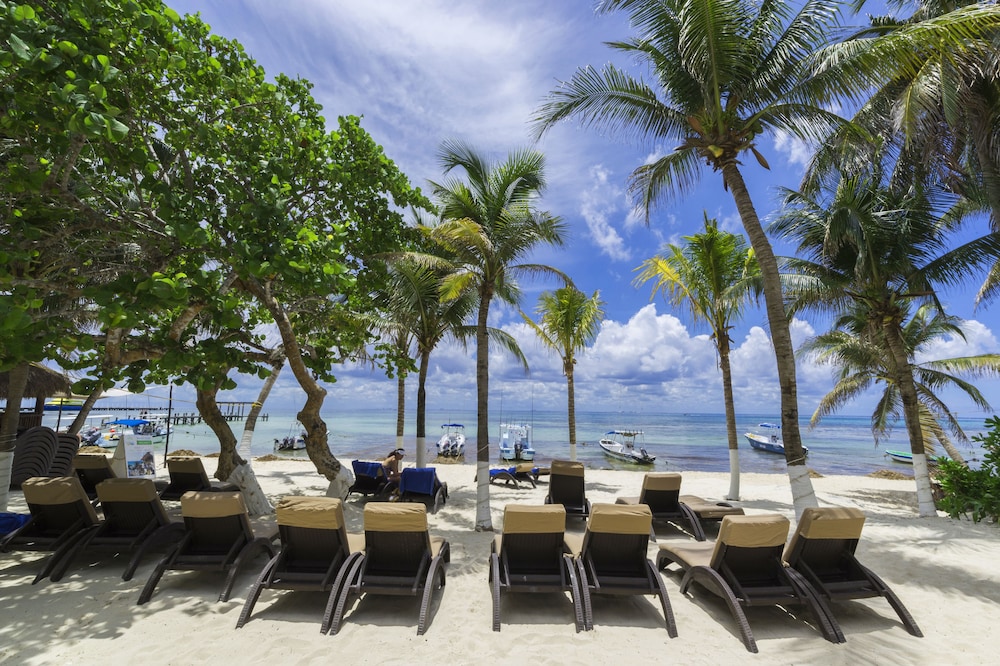 Playa Palms Beach Hotel — Beach in Playa del Carmen, Quintana Roo