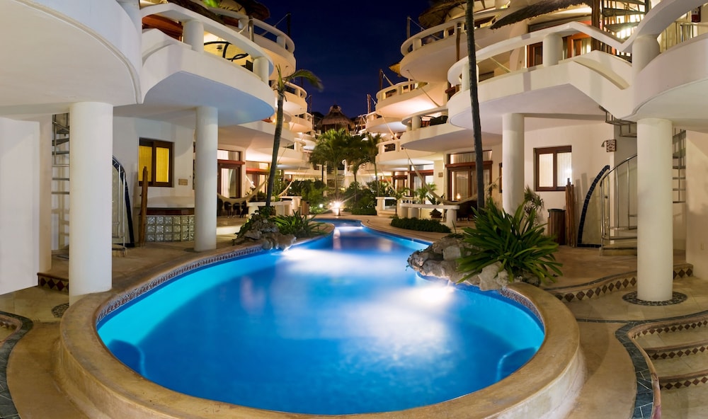 Playa Palms Beach Hotel — Swimming pool in Playa del Carmen, Quintana Roo