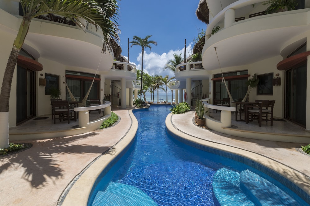 Playa Palms Beach Hotel — Main photo in Playa del Carmen, Quintana Roo