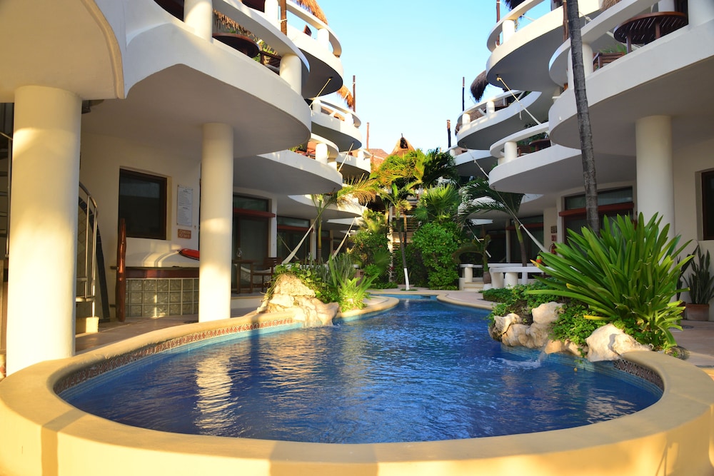 Playa Palms Beach Hotel — Swimming pool in Playa del Carmen, Quintana Roo