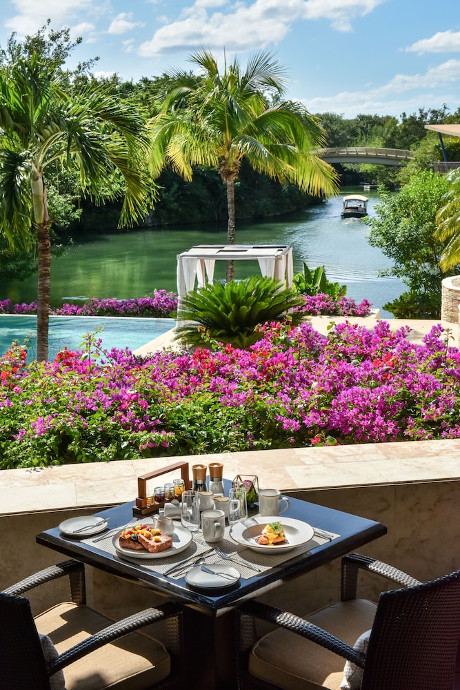 Rosewood Mayakoba — Restaurant & bars in Playa del Carmen, Quintana Roo