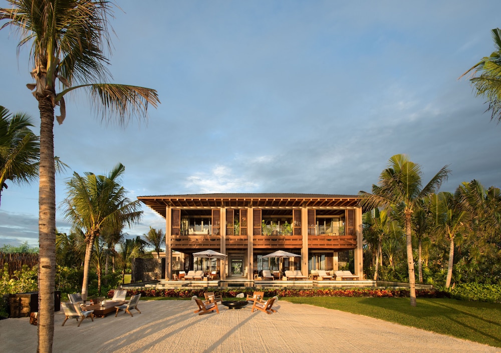 Rosewood Mayakoba — Hotel building in Playa del Carmen, Quintana Roo