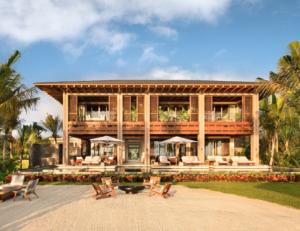 Rosewood Mayakoba — Hotel building in Playa del Carmen, Quintana Roo