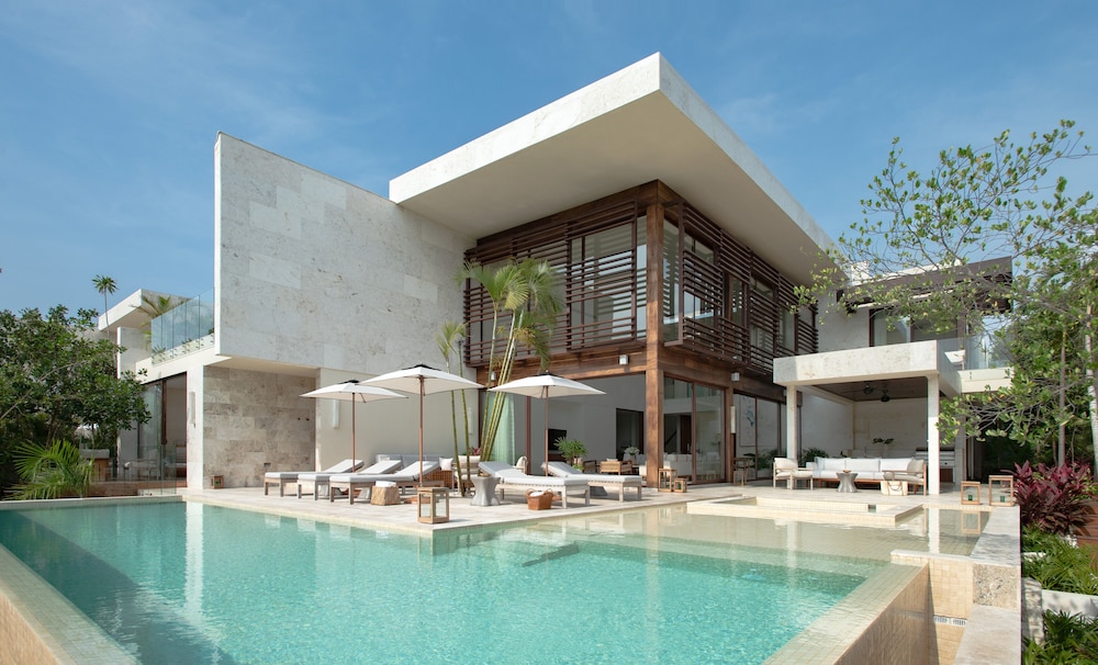 Rosewood Mayakoba — Swimming pool in Playa del Carmen, Quintana Roo
