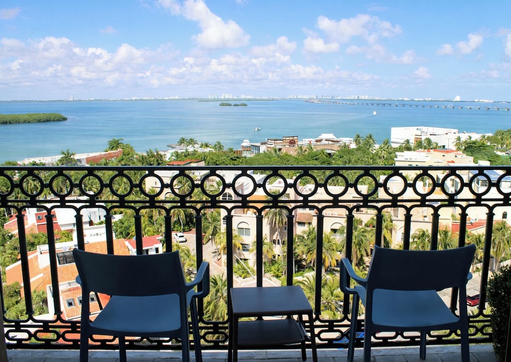 Sandos Cancún All Inclusive - Adults Only — Hotel rooms in Cancun, Quintana Roo