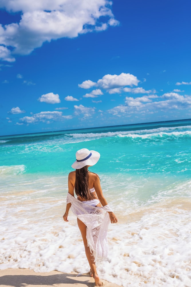 Sandos Cancún All Inclusive - Adults Only — Beach in Cancun, Quintana Roo