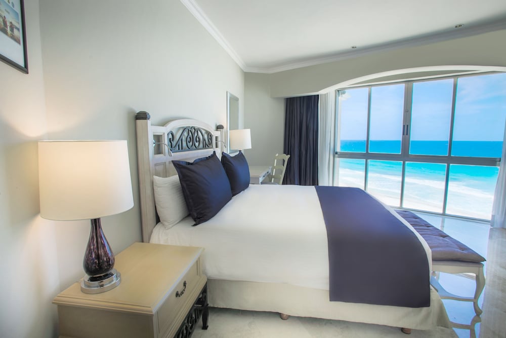 Sandos Cancún All Inclusive - Adults Only — Hotel rooms in Cancun, Quintana Roo