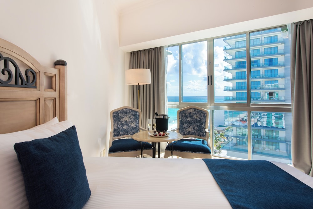 Sandos Cancún All Inclusive - Adults Only — Hotel rooms in Cancun, Quintana Roo
