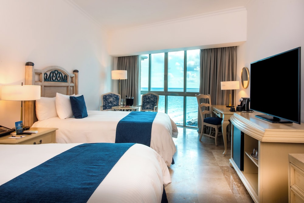 Sandos Cancún All Inclusive - Adults Only — Hotel rooms in Cancun, Quintana Roo