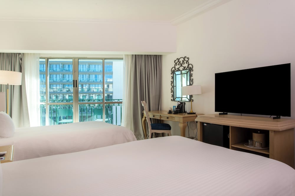 Sandos Cancún All Inclusive - Adults Only — Hotel rooms in Cancun, Quintana Roo