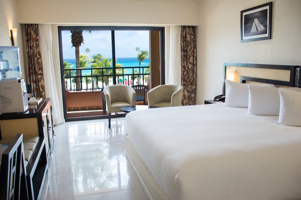 Select Club at Sandos Playacar All Inclusive - Adults Only Area — Hotel rooms in Playa del Carmen, Quintana Roo
