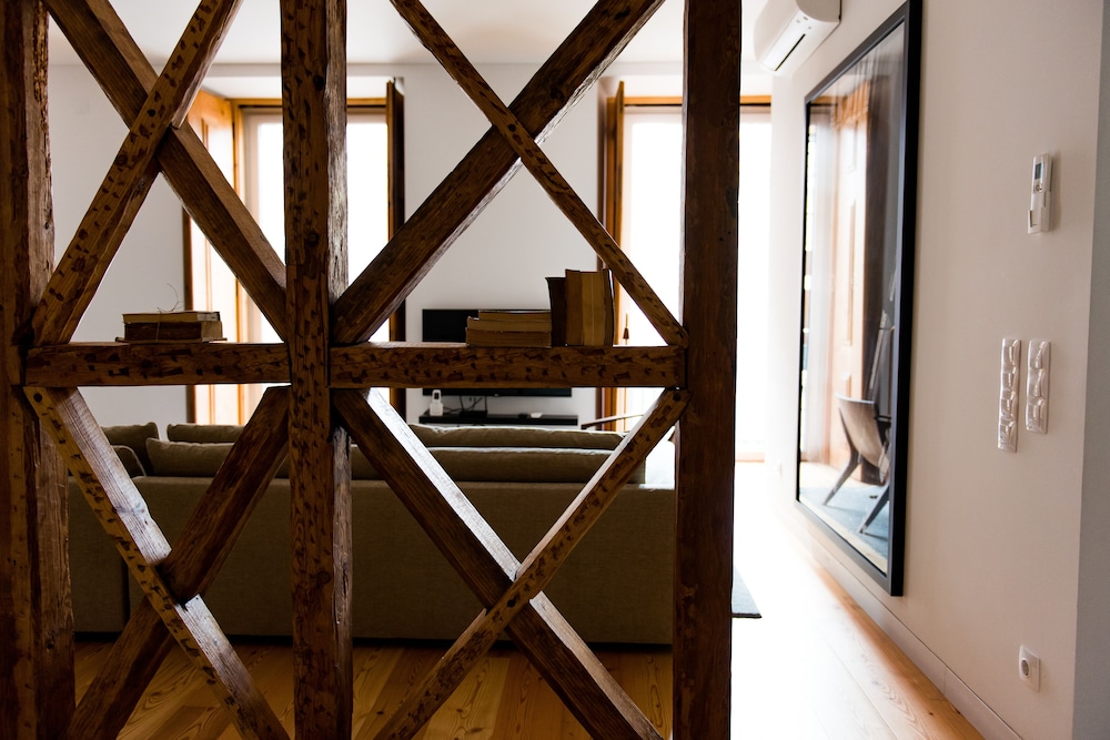 FLORA Chiado Apartments — Hotel rooms in Lisbon, Lisboa