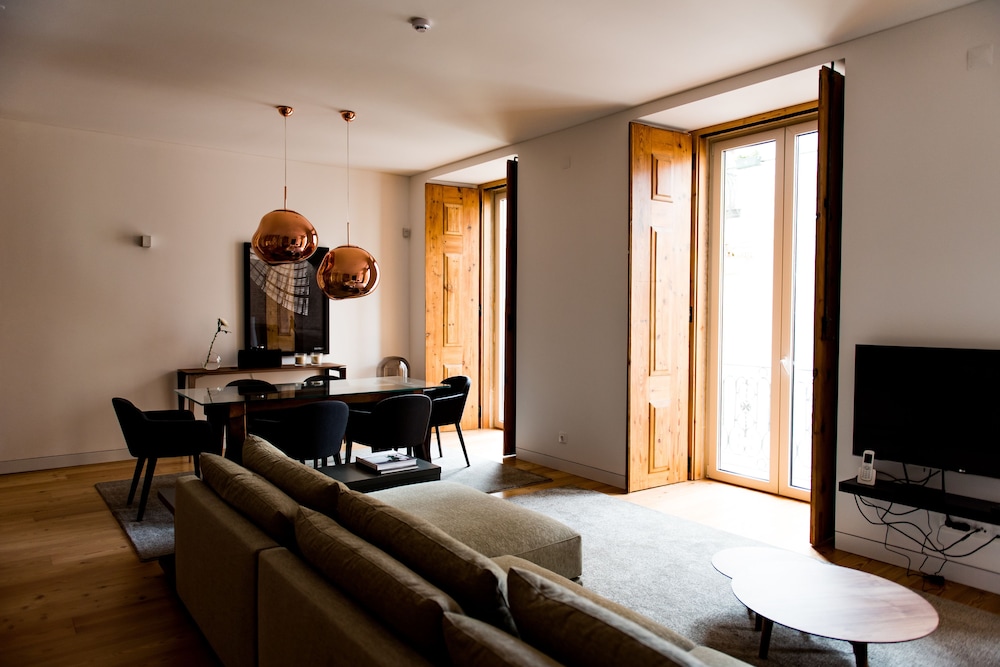 FLORA Chiado Apartments — Hotel rooms in Lisbon, Lisboa