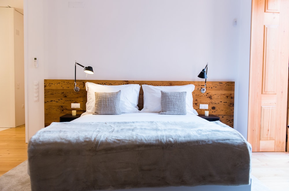 FLORA Chiado Apartments — Hotel rooms in Lisbon, Lisboa