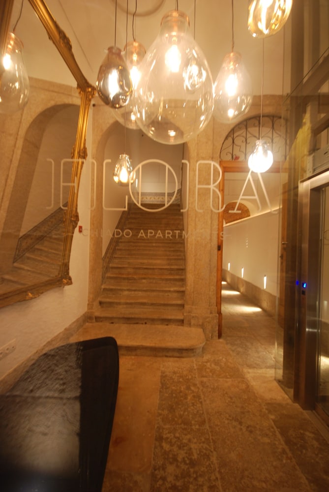 FLORA Chiado Apartments — Hotel building in Lisbon, Lisboa