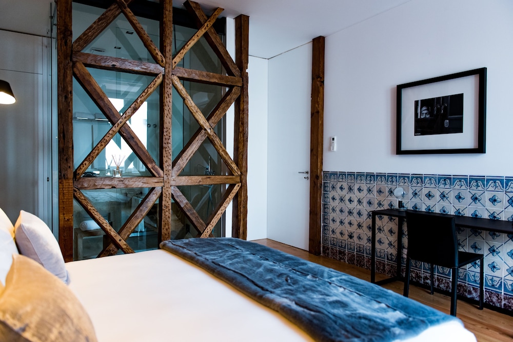 FLORA Chiado Apartments — Hotel rooms in Lisbon, Lisboa