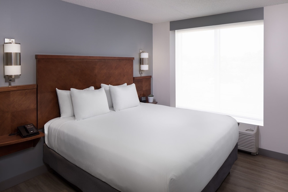 Hyatt Place Long Island East End — Hotel rooms in Riverhead, New York State