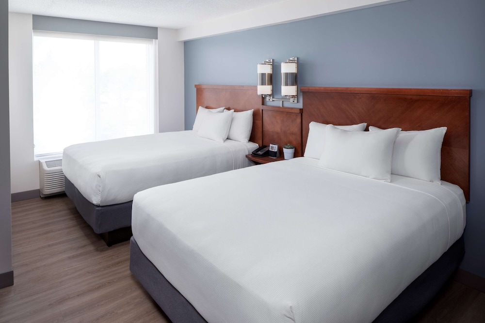 Hyatt Place Long Island East End — Hotel rooms in Riverhead, New York State
