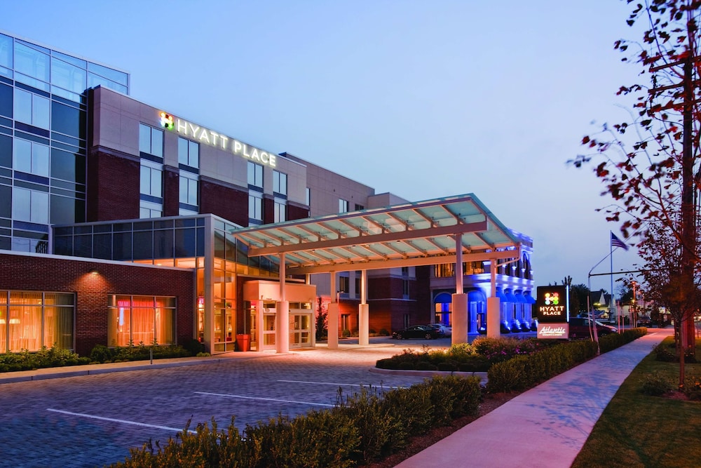 Hyatt Place Long Island East End — Hotel building in Riverhead, New York State