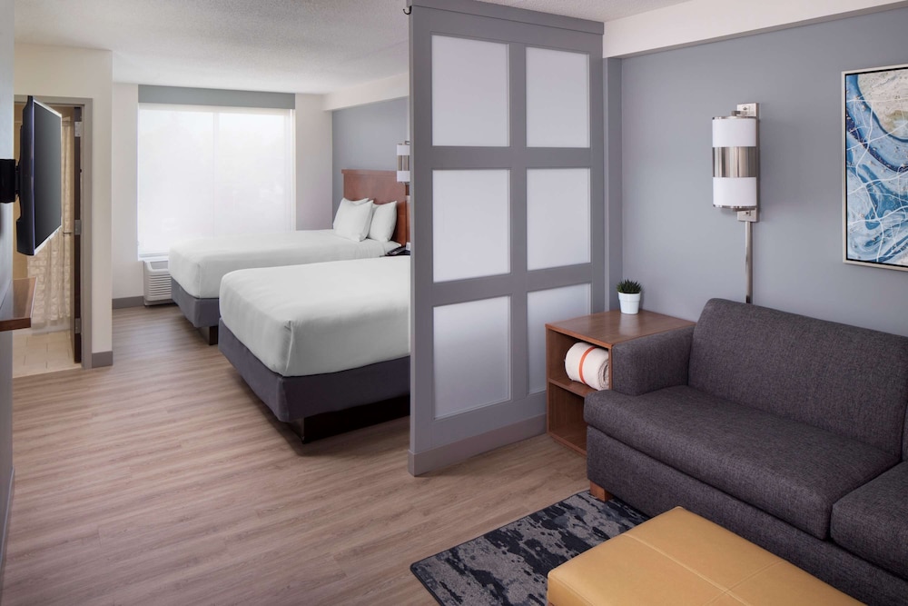 Hyatt Place Long Island East End — Hotel rooms in Riverhead, New York State