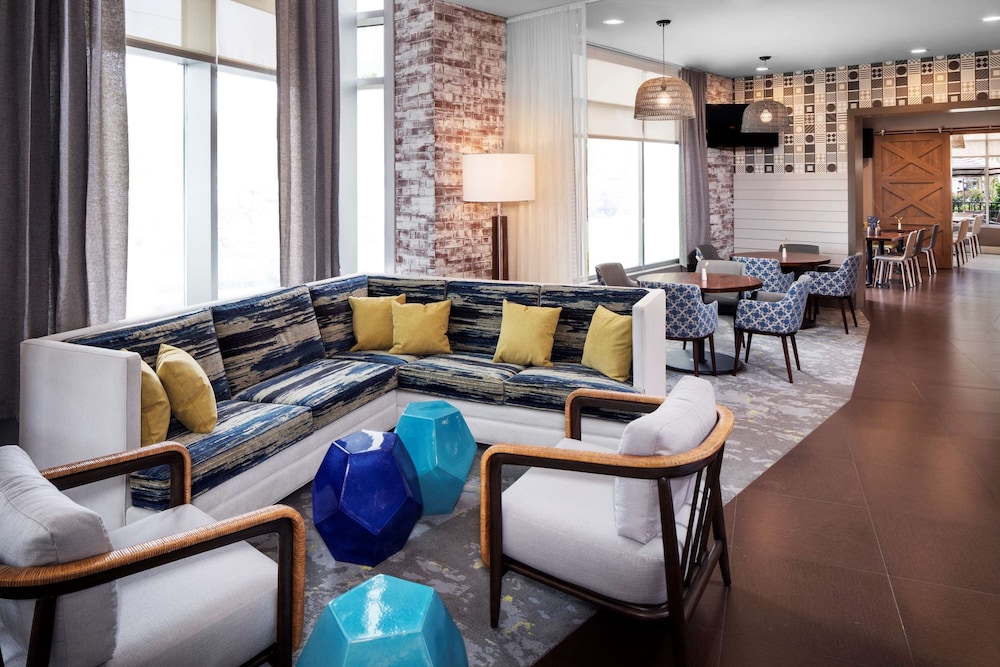 Hyatt Place Long Island East End — Restaurant & bars in Riverhead, New York State