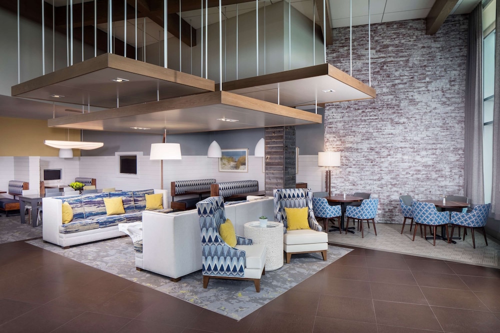Hyatt Place Long Island East End — Restaurant & bars in Riverhead, New York State