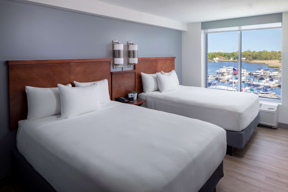 Hyatt Place Long Island East End — Hotel rooms in Riverhead, New York State