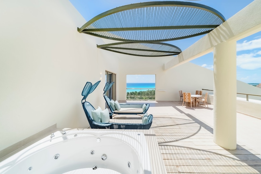 Iberostar Selection Cancún - All Inclusive — Hotel rooms in Cancun, Quintana Roo