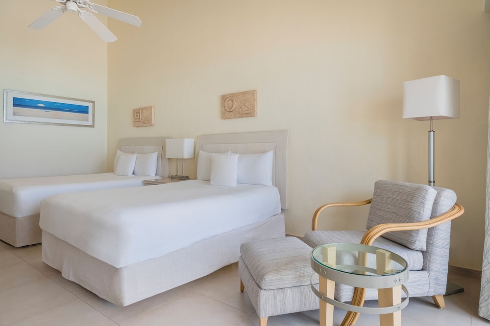 Iberostar Selection Cancún - All Inclusive — Hotel rooms in Cancun, Quintana Roo