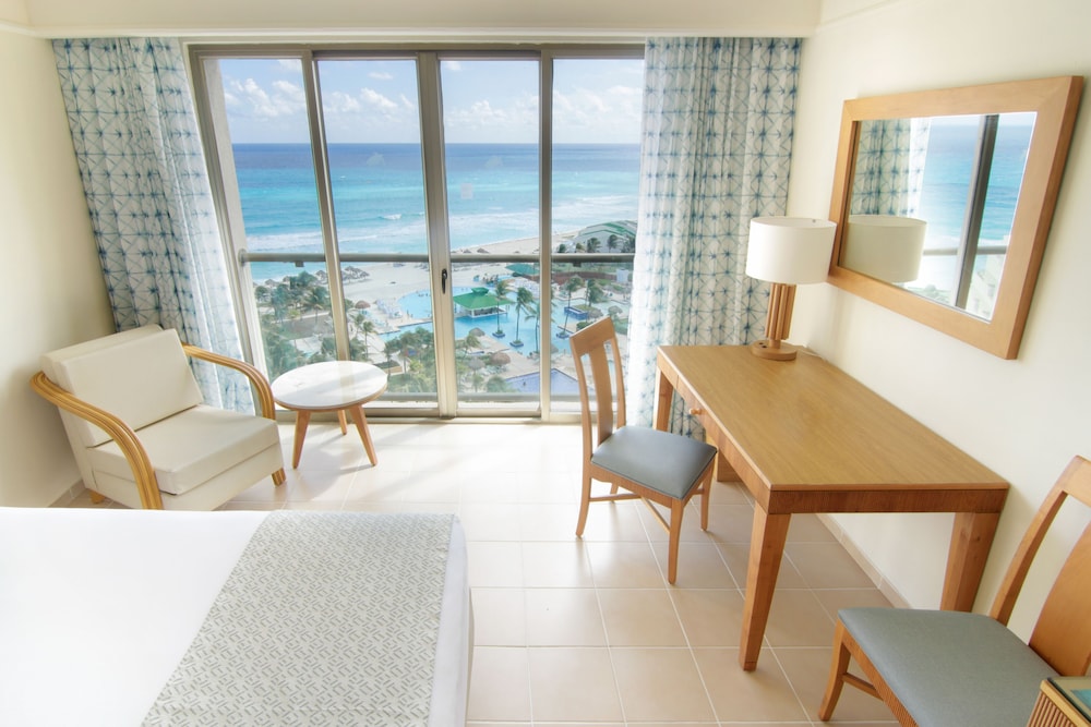 Iberostar Selection Cancún - All Inclusive — Hotel rooms in Cancun, Quintana Roo