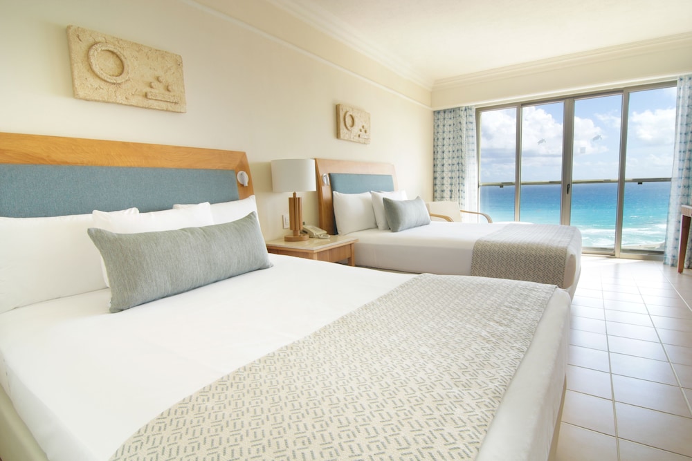 Iberostar Selection Cancún - All Inclusive — Hotel rooms in Cancun, Quintana Roo