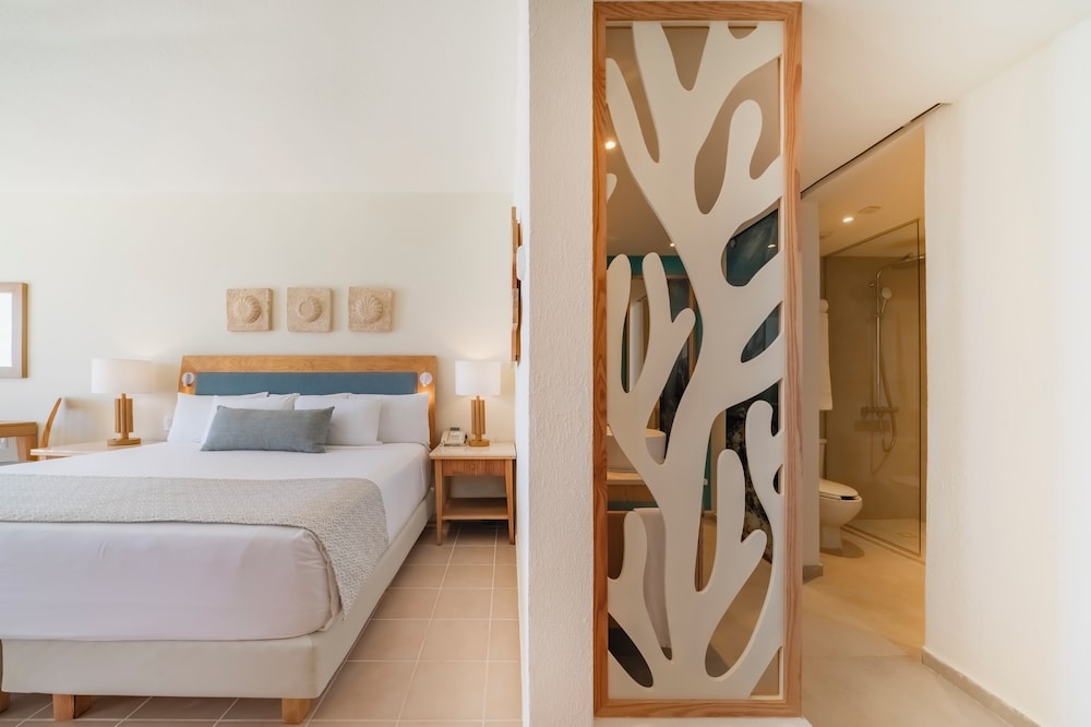 Iberostar Selection Cancún - All Inclusive — Hotel rooms in Cancun, Quintana Roo