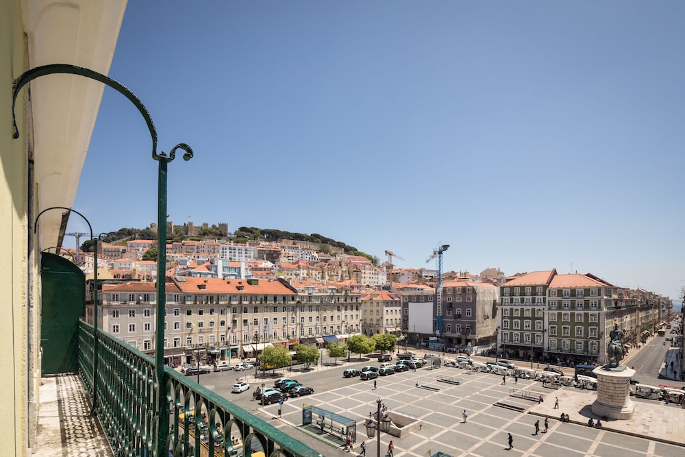 The Visionaire Apartments — Restaurant & bars in Lisbon, Lisboa