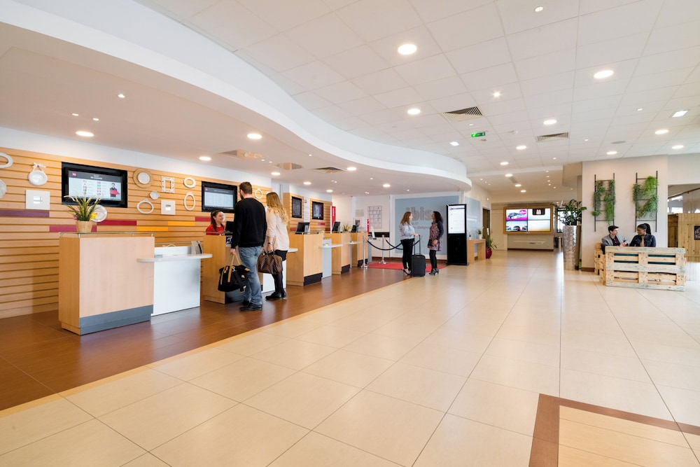 ibis Paris 17 Clichy-Batignolles — Restaurant & bars in Paris, Ile-de-France