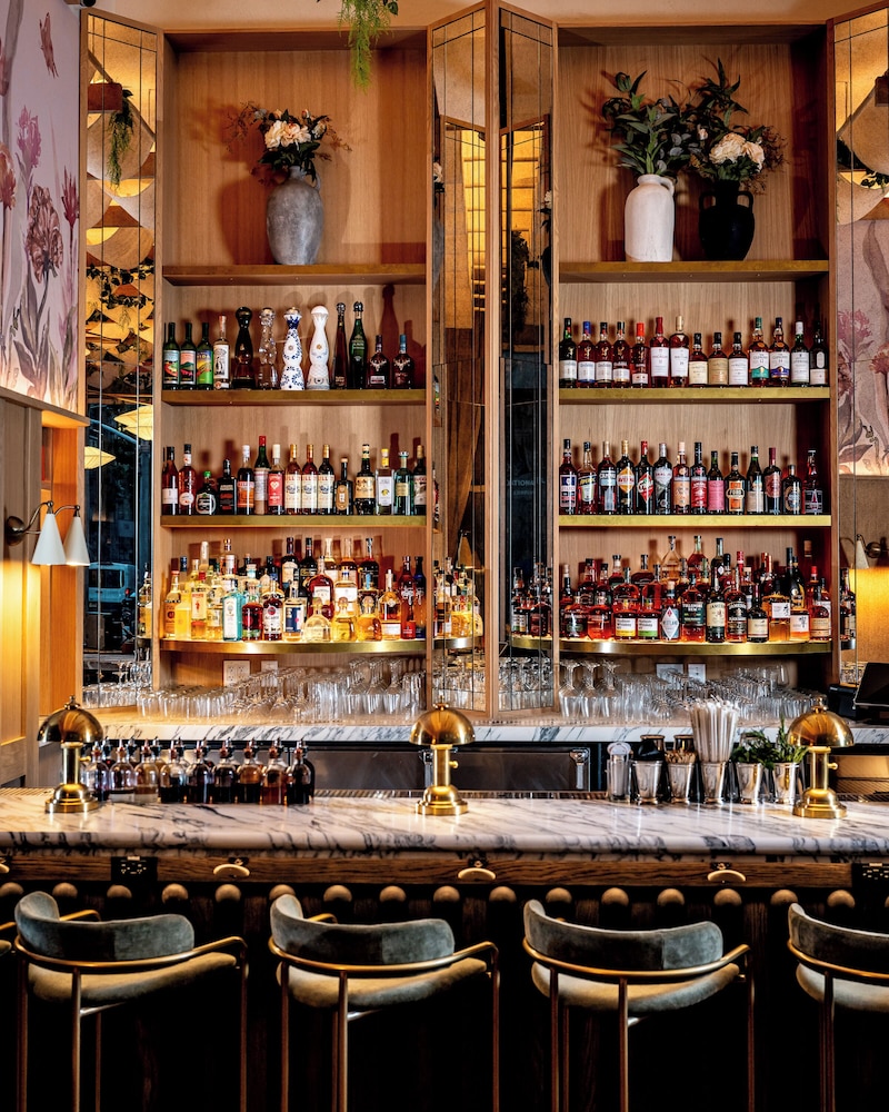 Hotel Park Ave NYC — Restaurant & bars in New York City, New York State
